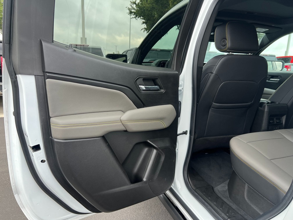 Certified 2024 Chevrolet Colorado ZR2 w/ ZR2 Convenience Package III AWD/4WD image 13