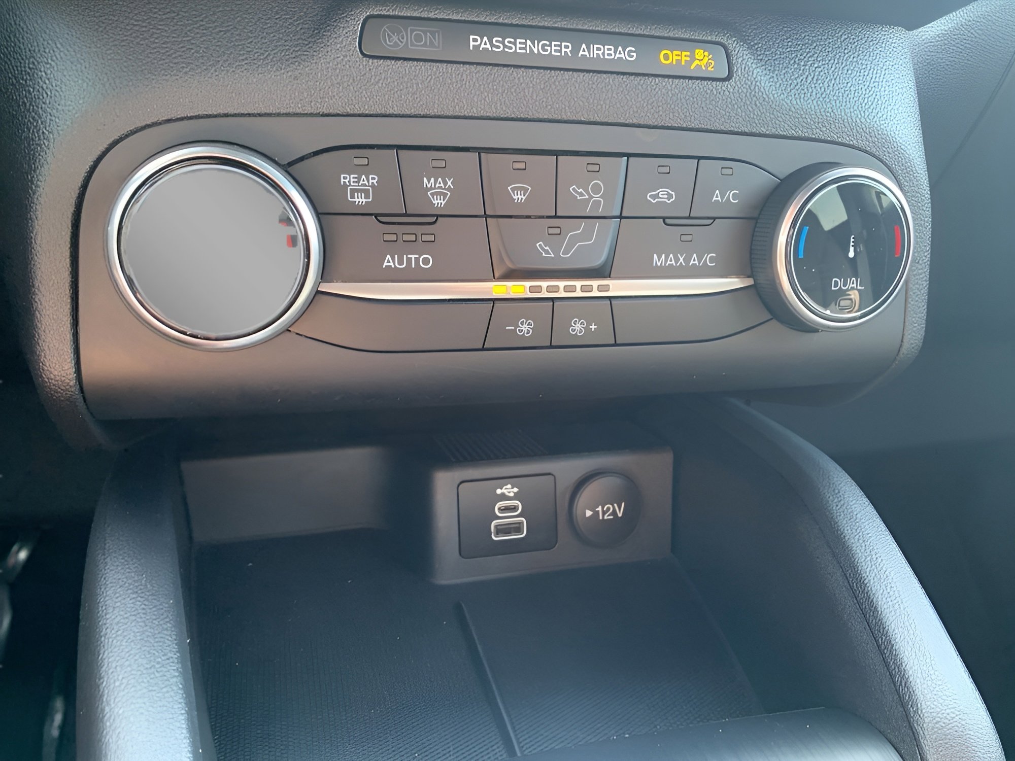 Used 2025 Ford Escape ST-Line AWD/4WD image 16