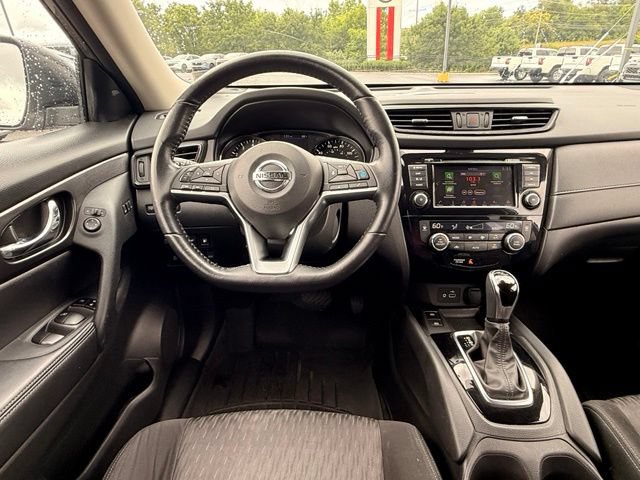 Certified 2020 Nissan Rogue SV w/ Sun & Sound Touring Package AWD/4WD image 22