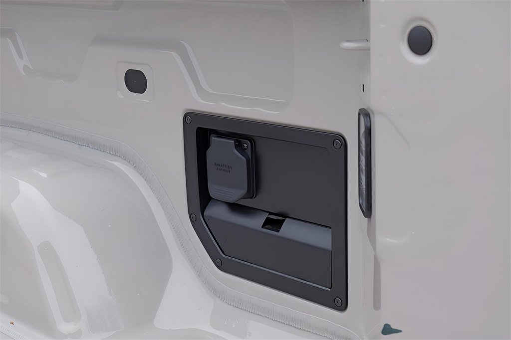 New 2026 GMC Sierra EV Elevation image 30