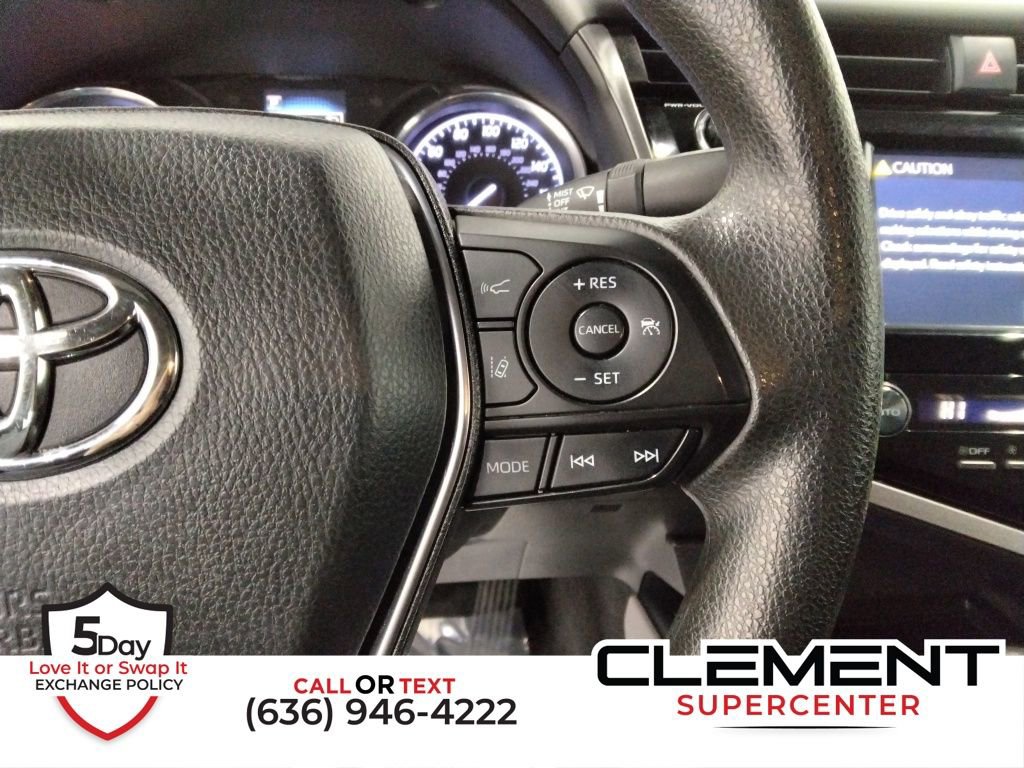 Used 2020 Toyota Camry LE image 12