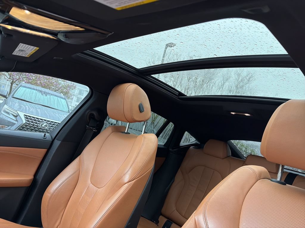 Used 2021 BMW X6 xDrive40i w/ M Sport Package AWD/4WD image 44