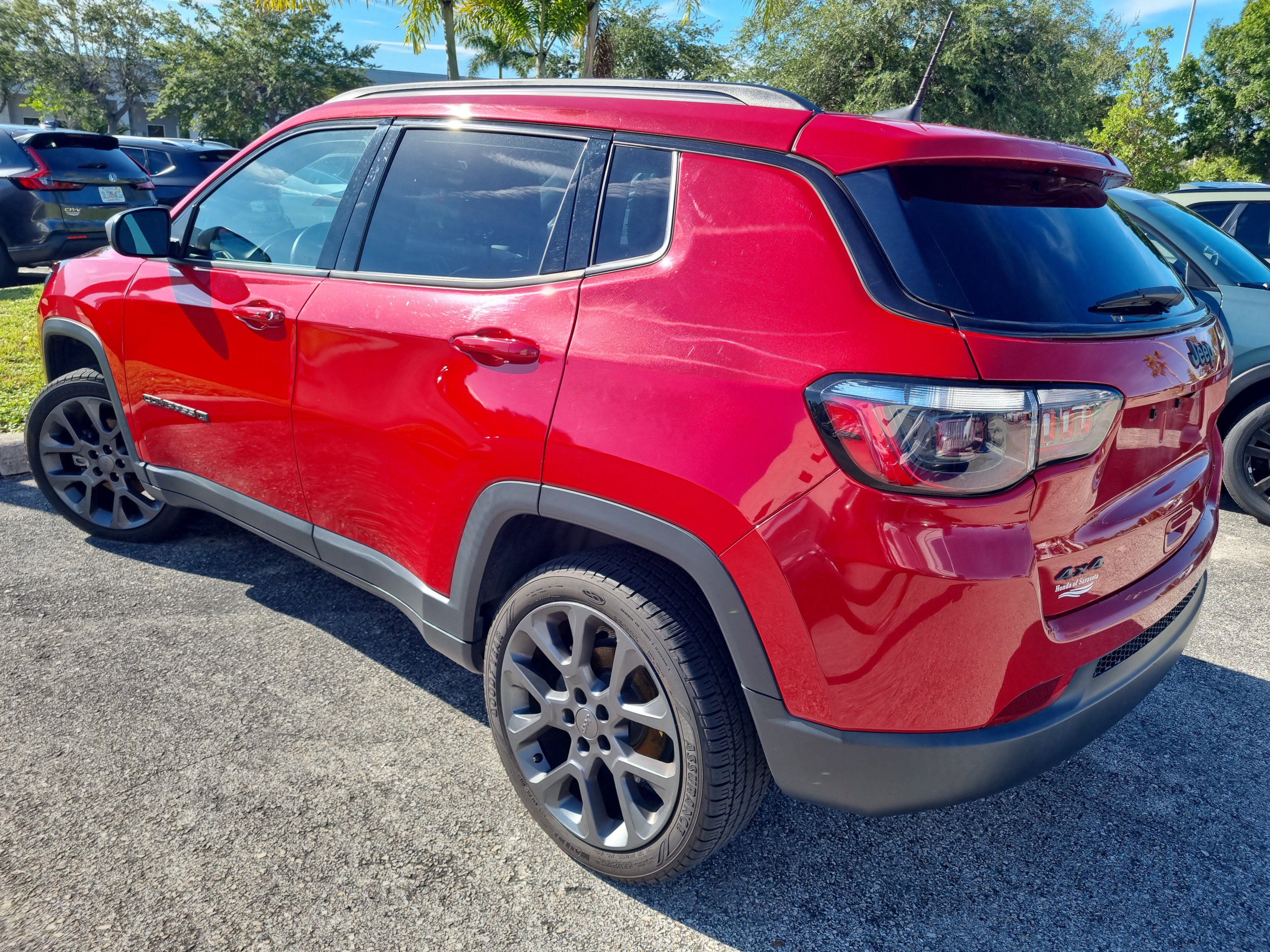Used 2021 Jeep Compass Latitude AWD/4WD image 8