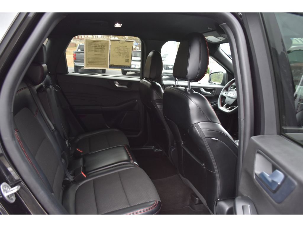 Used 2024 Ford Escape ST-Line image 16