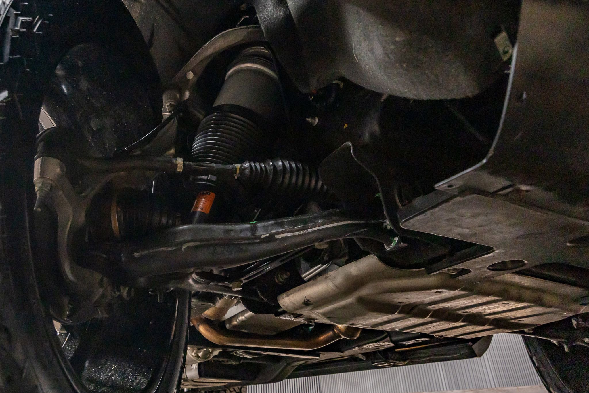 Used 2025 Cadillac Escalade ESV Sport Platinum w/ LPO, ONYX Package image 14