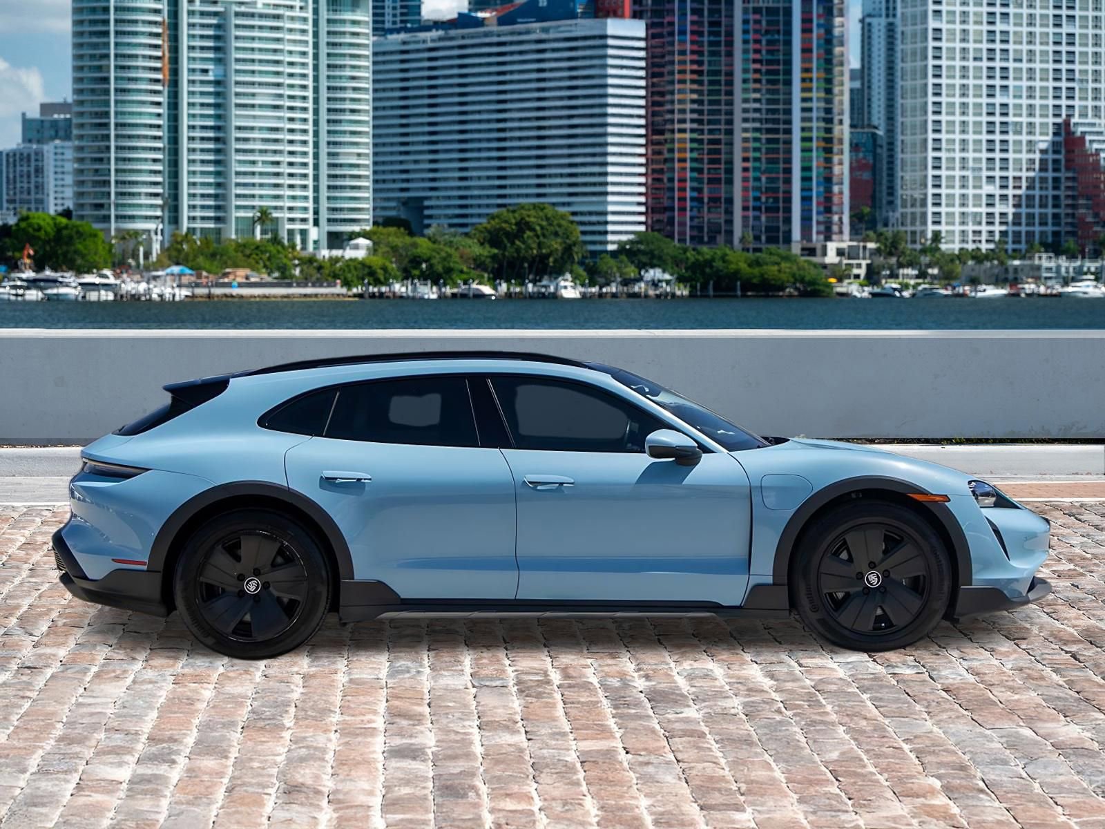 Used 2022 Porsche Taycan 4 Cross Turismo AWD/4WD image 4