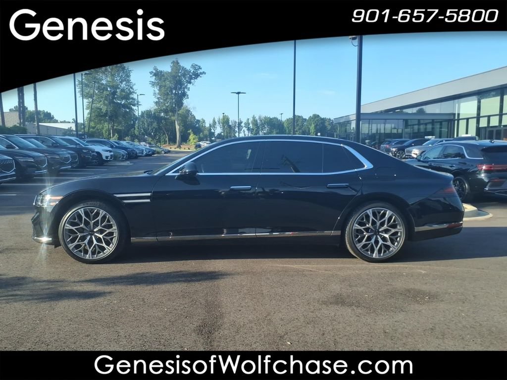 Used 2024 Genesis G90 3.5T AWD/4WD image 2