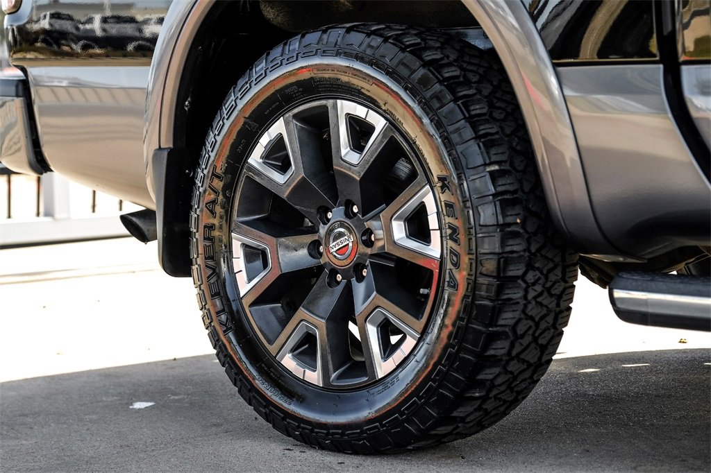 Used 2020 Nissan Titan Platinum Reserve w/ Moonroof Package image 60