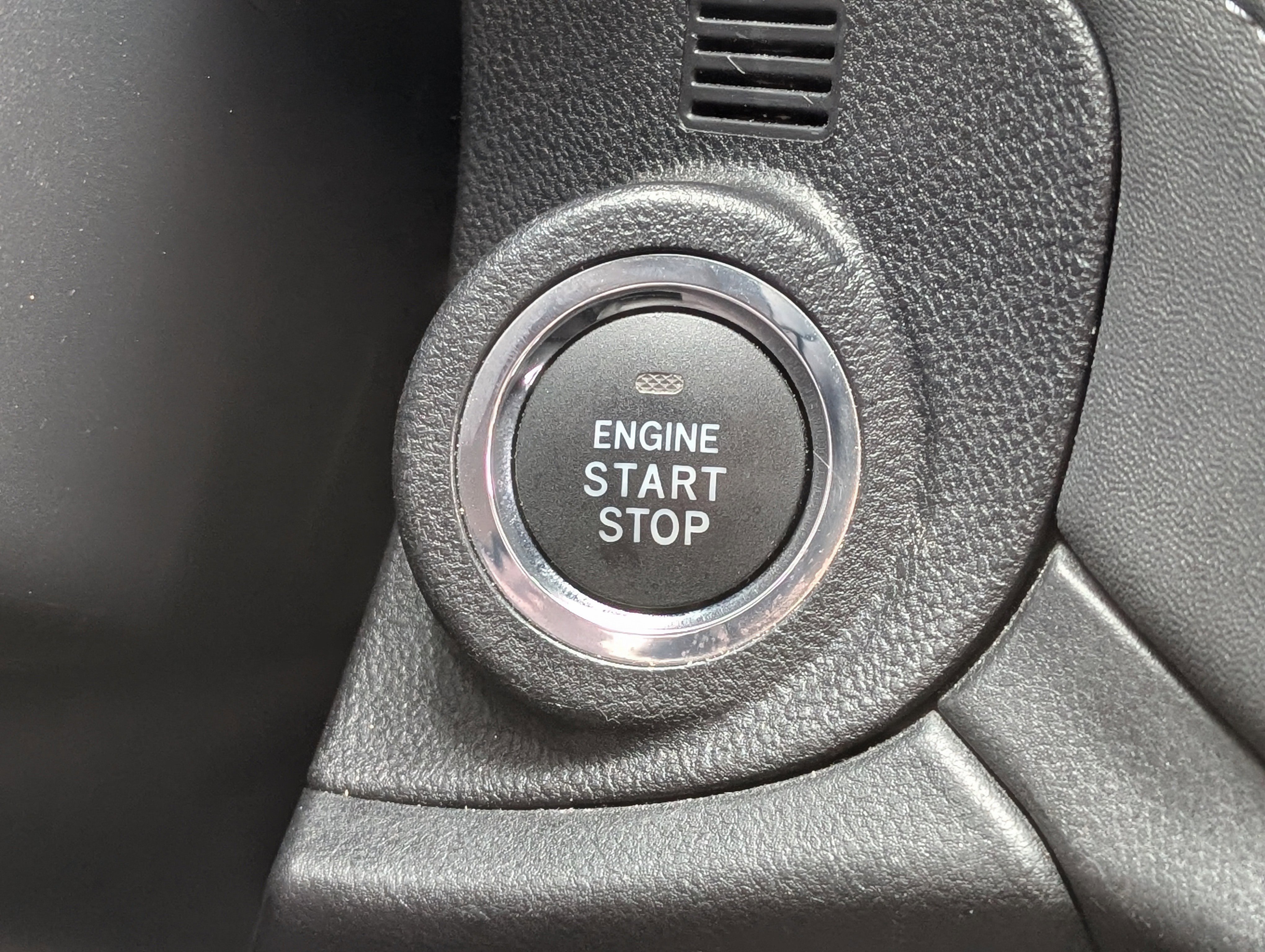 Used 2023 Subaru Outback Premium image 32