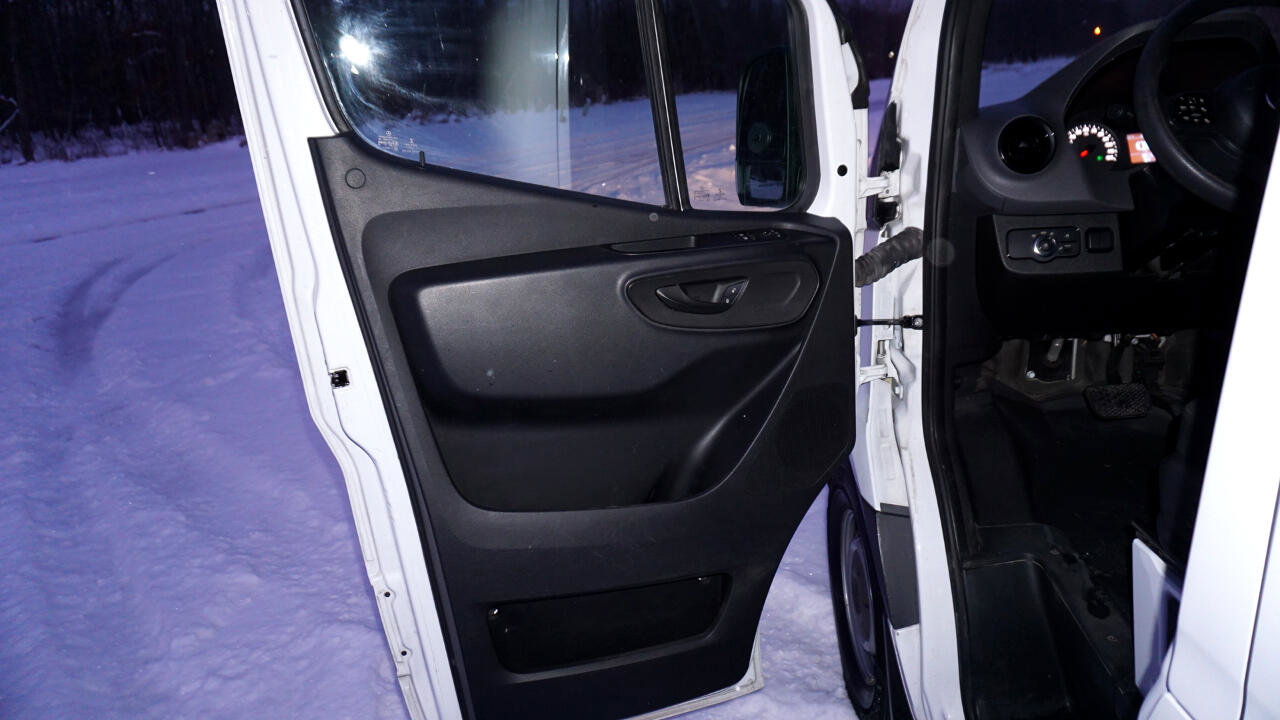 Used 2020 Mercedes-Benz Sprinter 2500 w/ Driver Convenience Package image 26