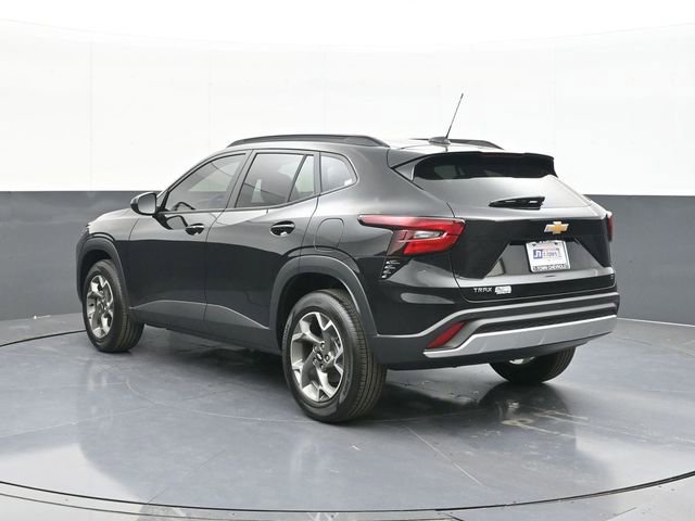 New 2026 Chevrolet Trax LT w/ Driver Confidence Package FWD image 9