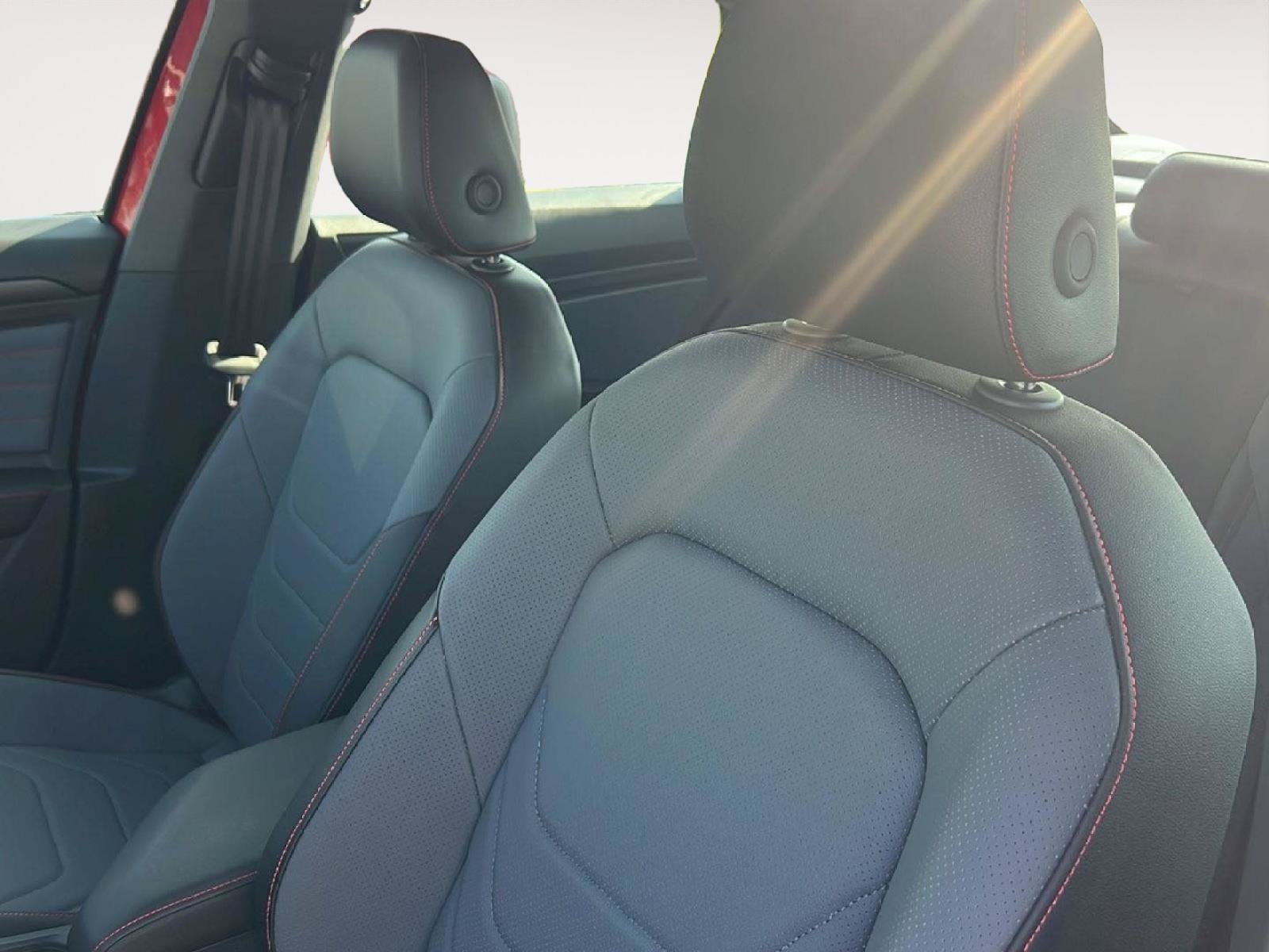 Certified 2025 Volkswagen Jetta GLI Autobahn FWD image 16