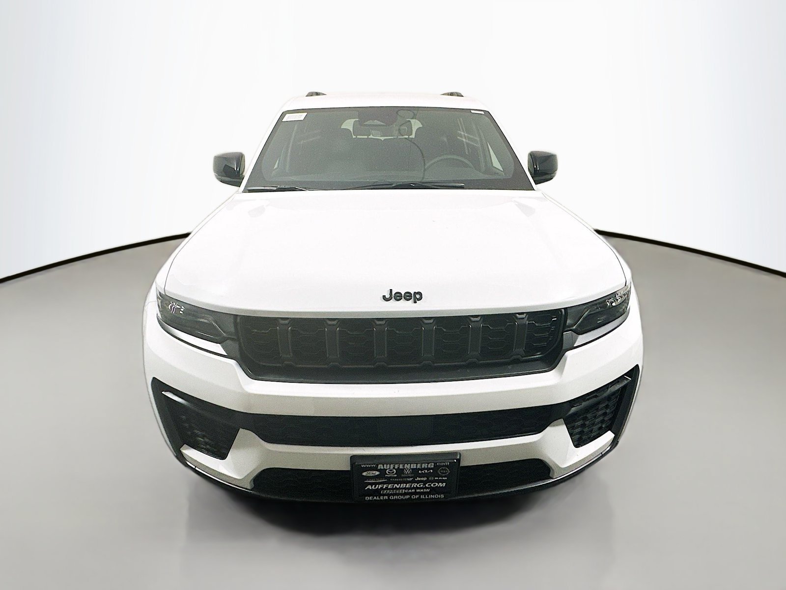 New 2026 Jeep Grand Cherokee L 4WD image 2