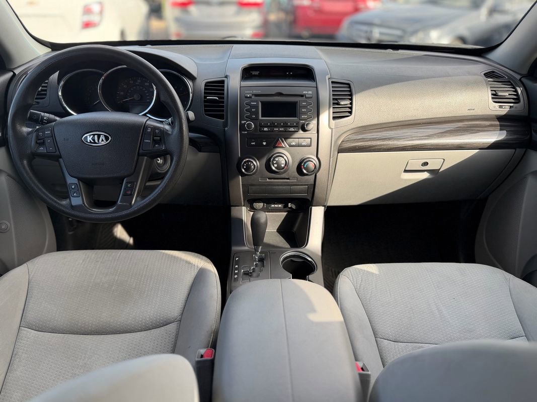 Used 2013 Kia Sorento LX AWD/4WD image 13