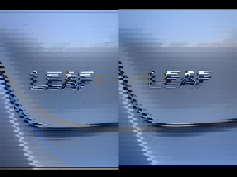 Used 2016 Nissan Leaf SV image 48