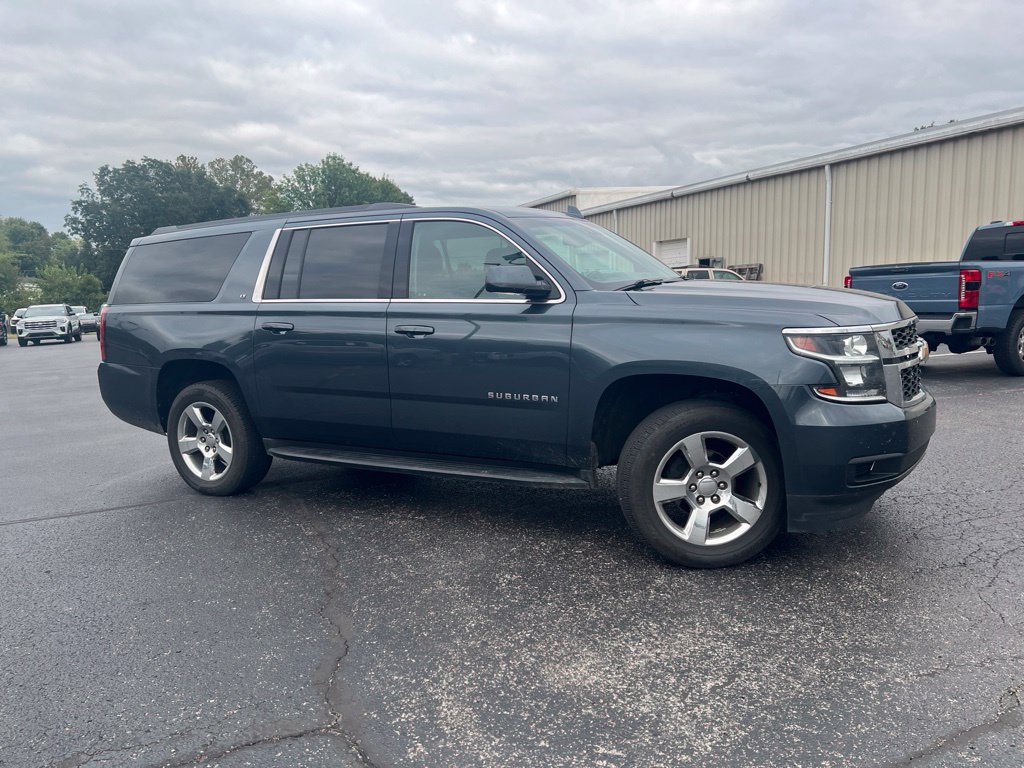 Used 2020 Chevrolet Suburban LT AWD/4WD image 2