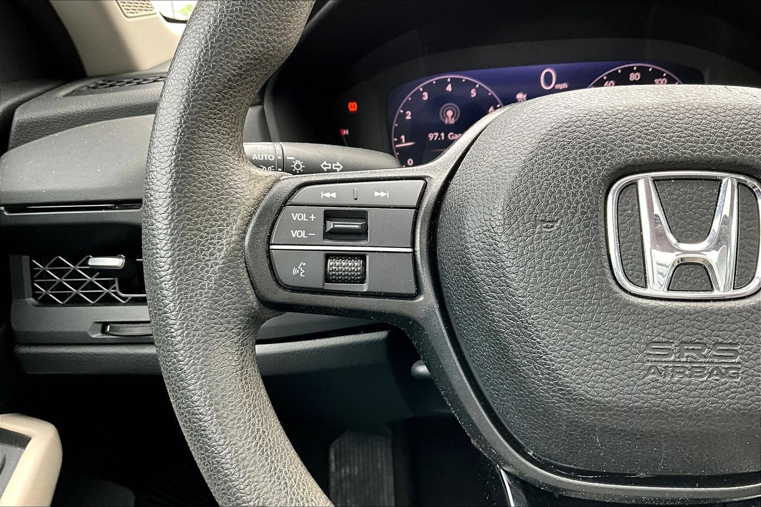 Used 2024 Honda Accord EX image 11