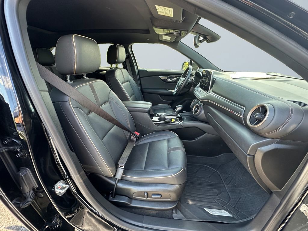 Used 2023 Chevrolet Blazer Premier w/ Enhanced Convenience Package image 15