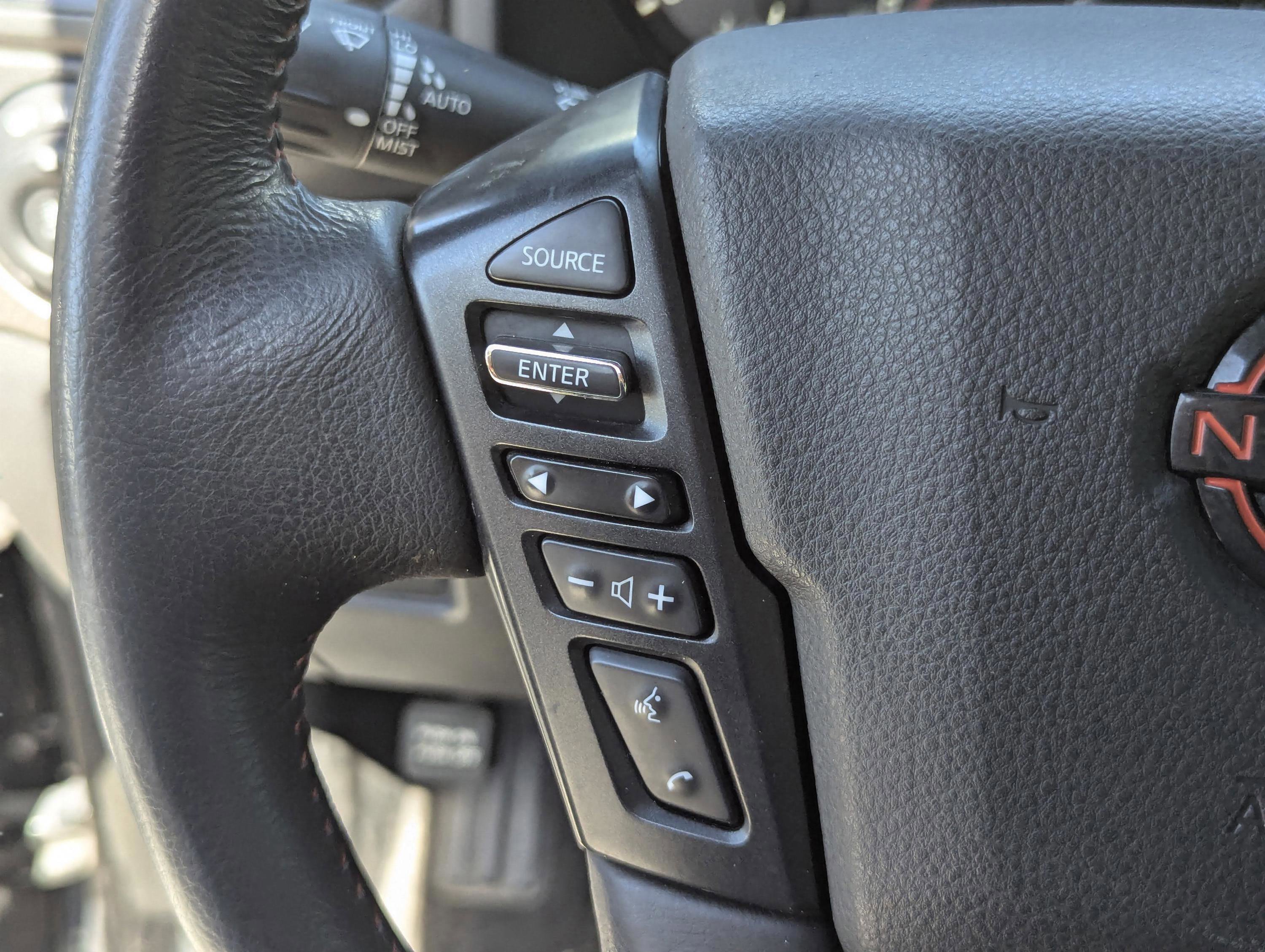 Used 2024 Nissan Titan PRO-4X w/ Pro-4x Convenience Package image 38