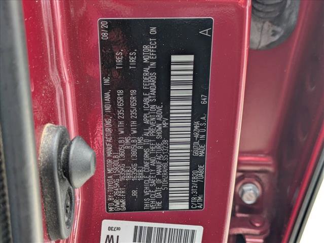 Used 2020 Toyota Highlander XLE FWD image 28