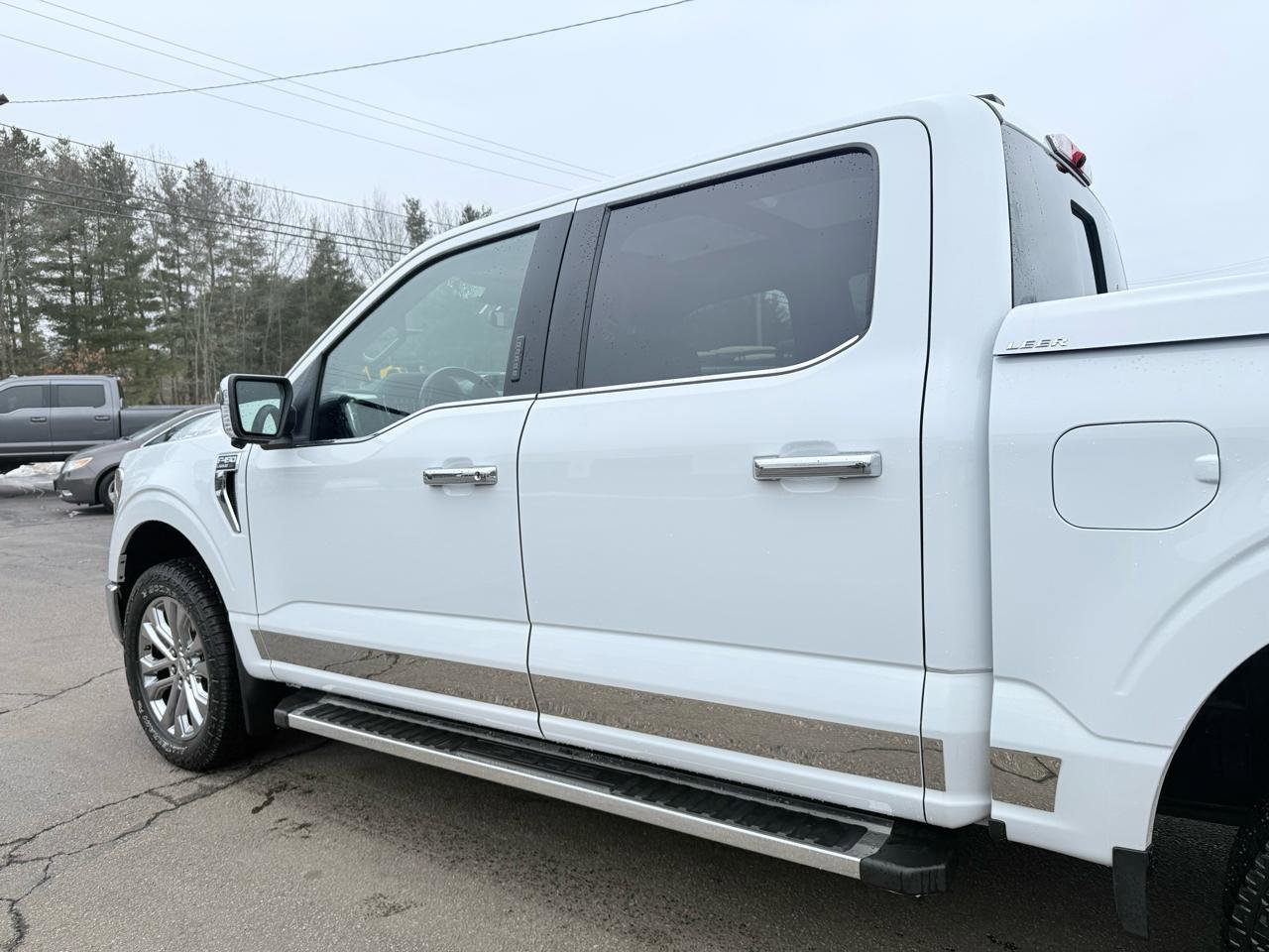 Used 2023 Ford F150 Lariat w/ Equipment Group 502A High image 8