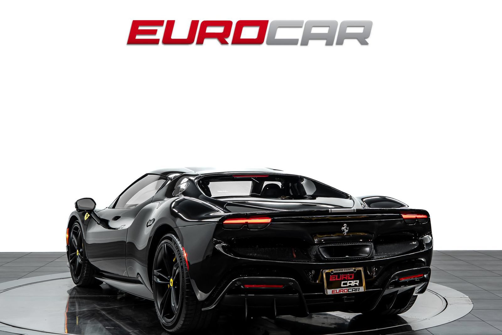 Used 2024 Ferrari 296 GTB RWD image 3