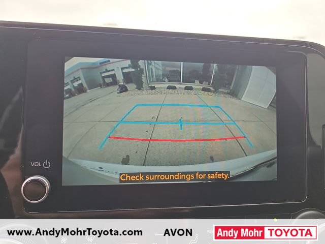 Used 2023 Toyota Highlander LE FWD image 22