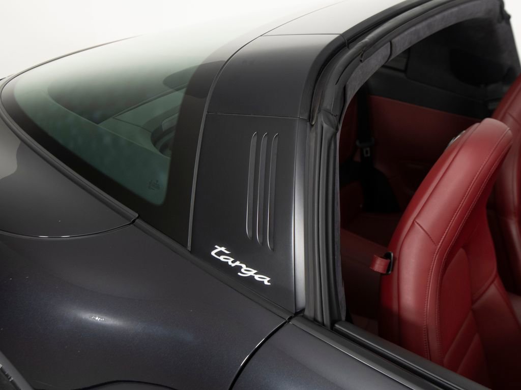 Certified 2021 Porsche 911 Targa 4S image 46
