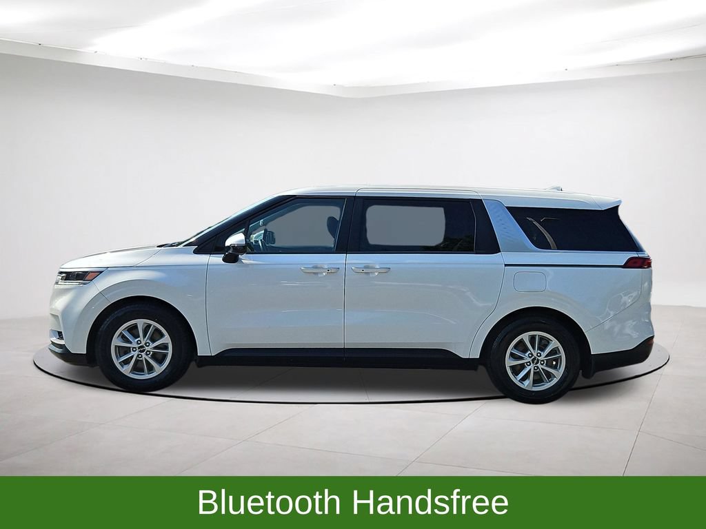 Used 2024 Kia Carnival LX FWD image 4