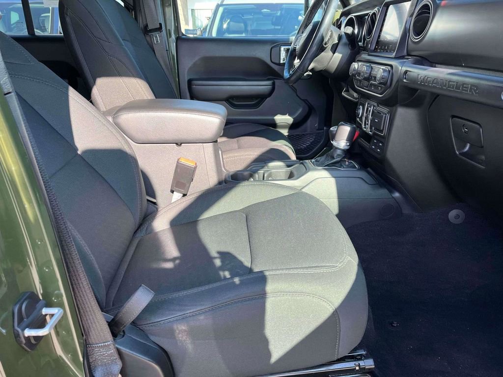 Used 2021 Jeep Wrangler Unlimited Sport image 12