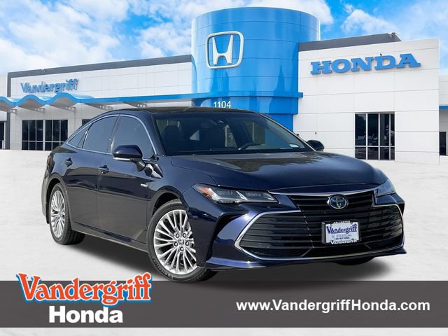 Used 2021 Toyota Avalon Limited FWD image 1