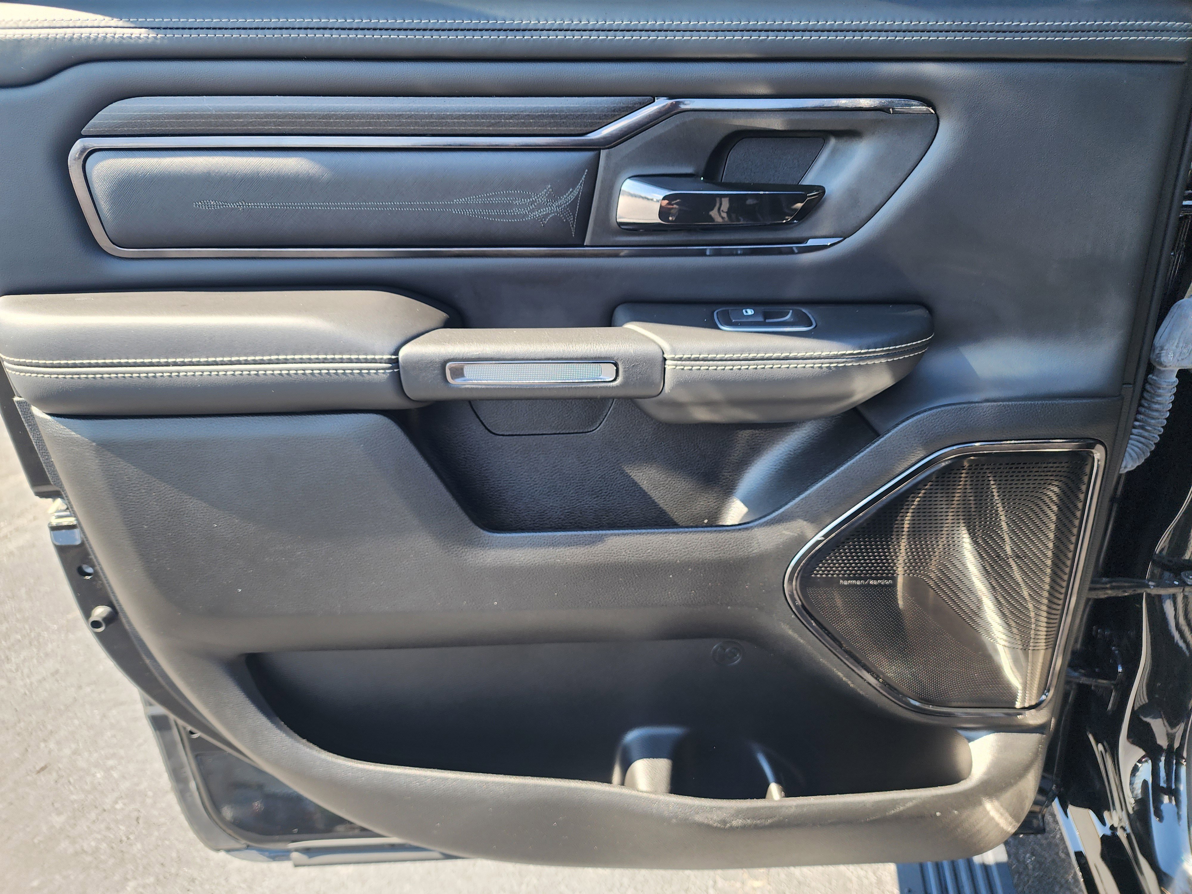 Used 2022 RAM 1500 Limited w/ Night Edition image 18