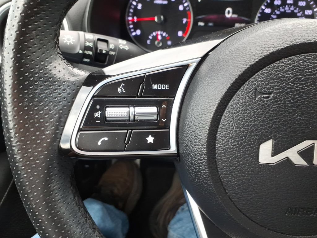 Used 2023 Kia Forte GT-Line FWD image 19