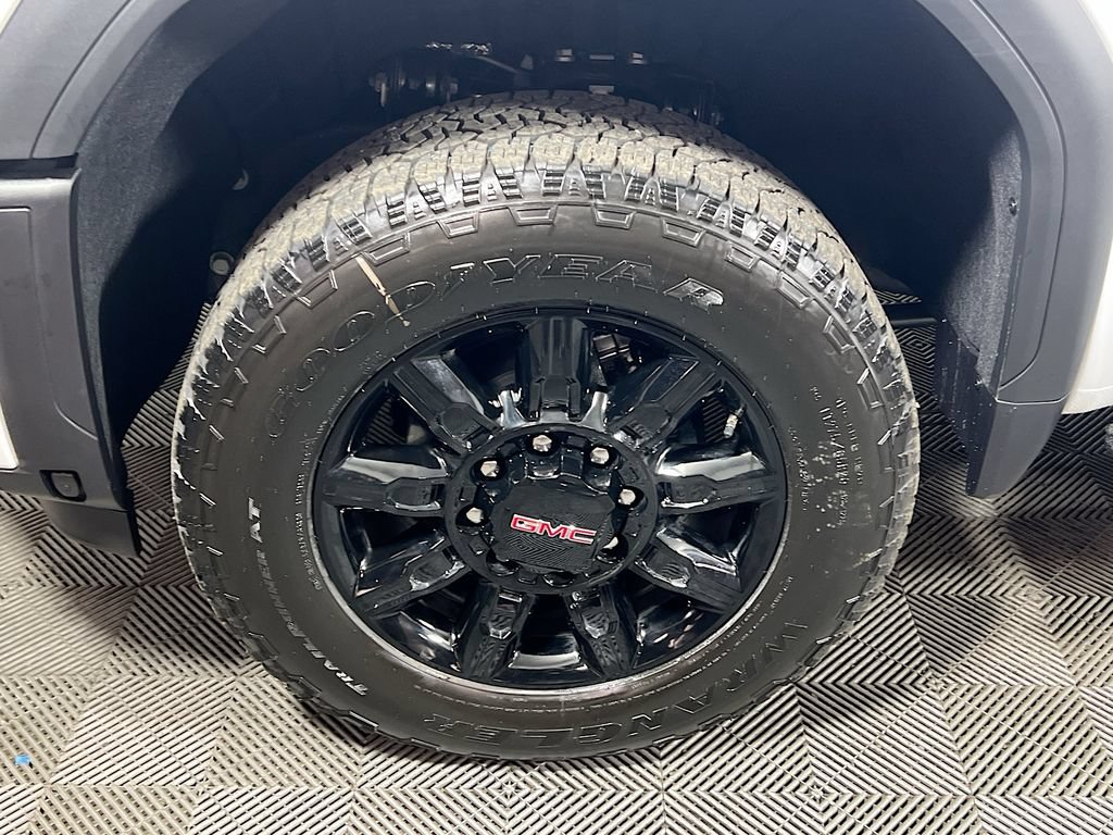 New 2026 GMC Sierra 3500 AT4 w/ AT4 Premium Plus Package AWD/4WD image 24