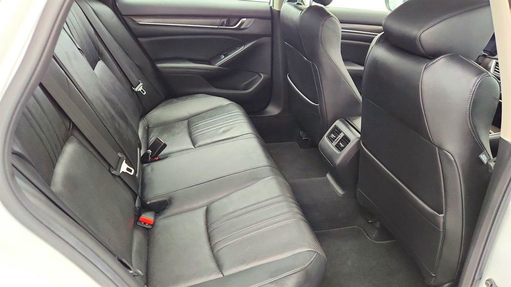Used 2019 Honda Accord Touring image 22