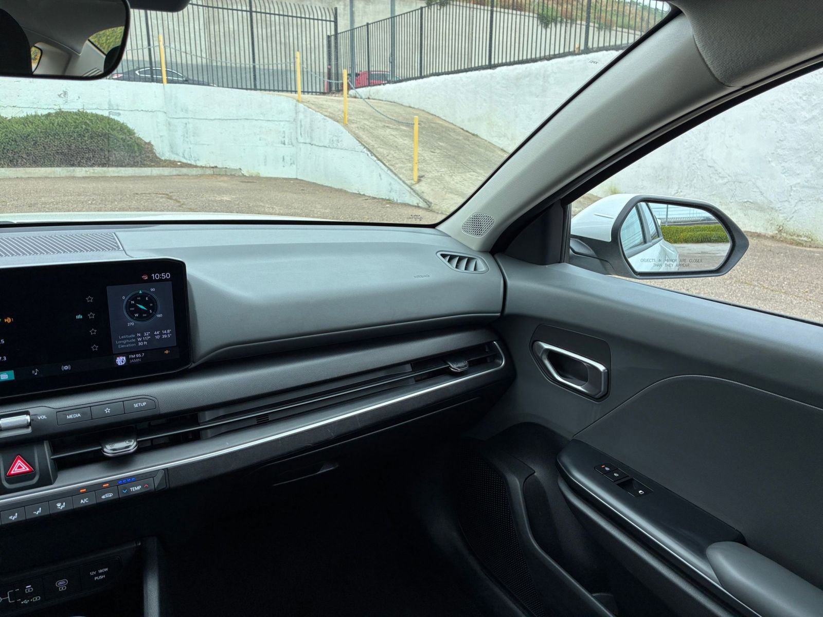 Used 2025 Kia K4 LXS image 34