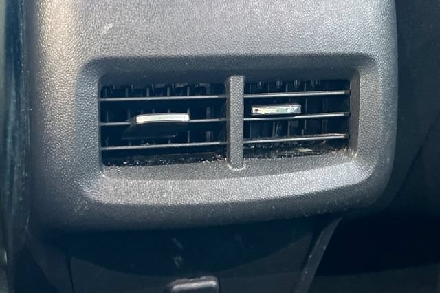 Used 2024 Chevrolet Equinox LT FWD image 15