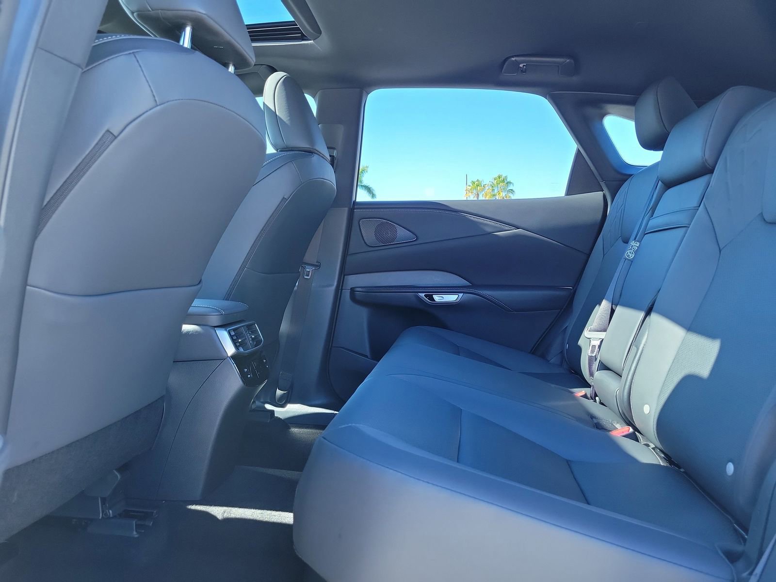 Used 2025 Lexus RX 350 Premium w/ Accessory Package (K3) image 14