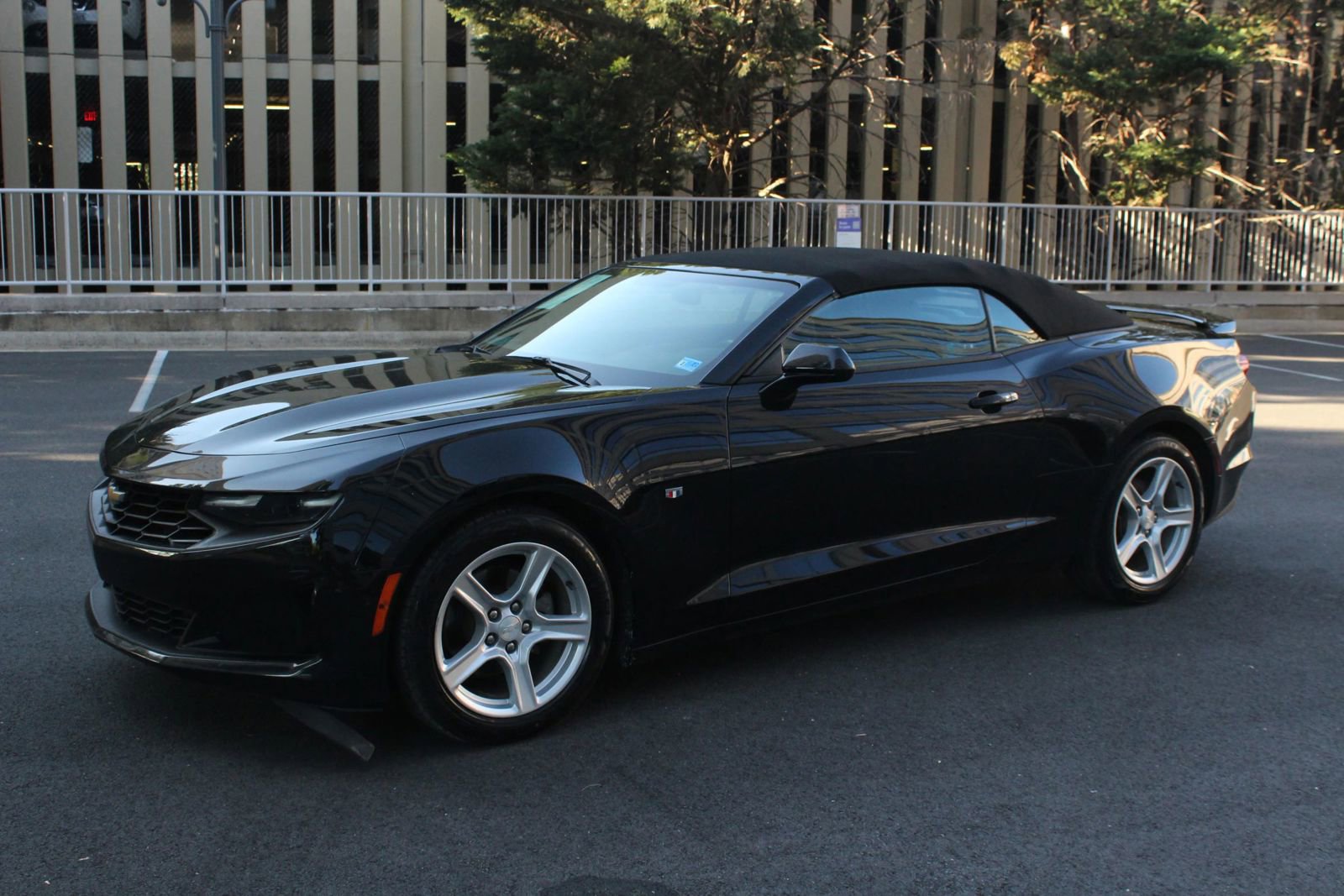 Used 2021 Chevrolet Camaro LT w/ Technology Package RWD image 12