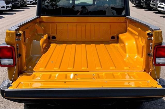New 2026 Jeep Gladiator Sport AWD/4WD image 19