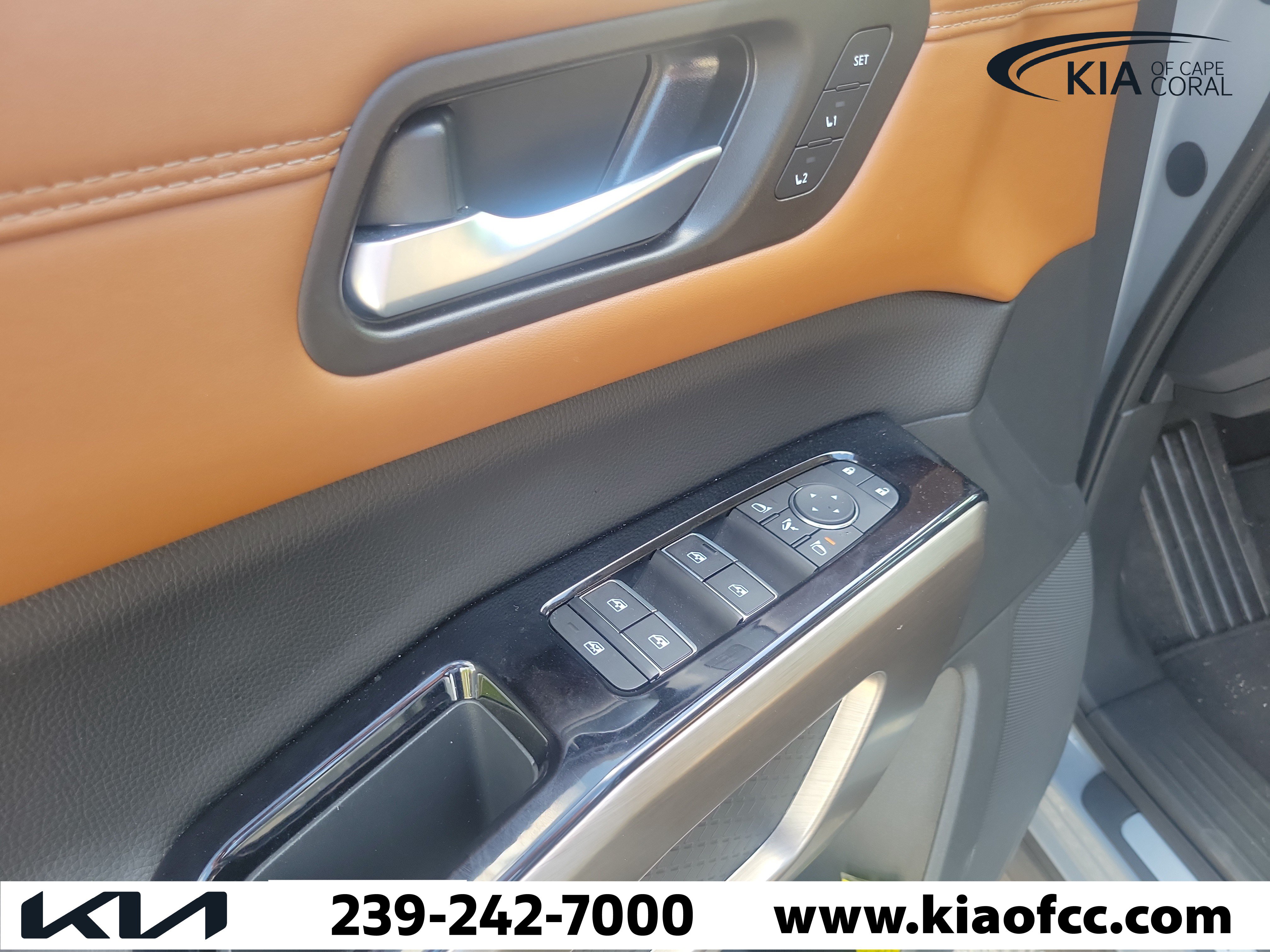 Used 2024 Nissan Pathfinder Platinum FWD image 24