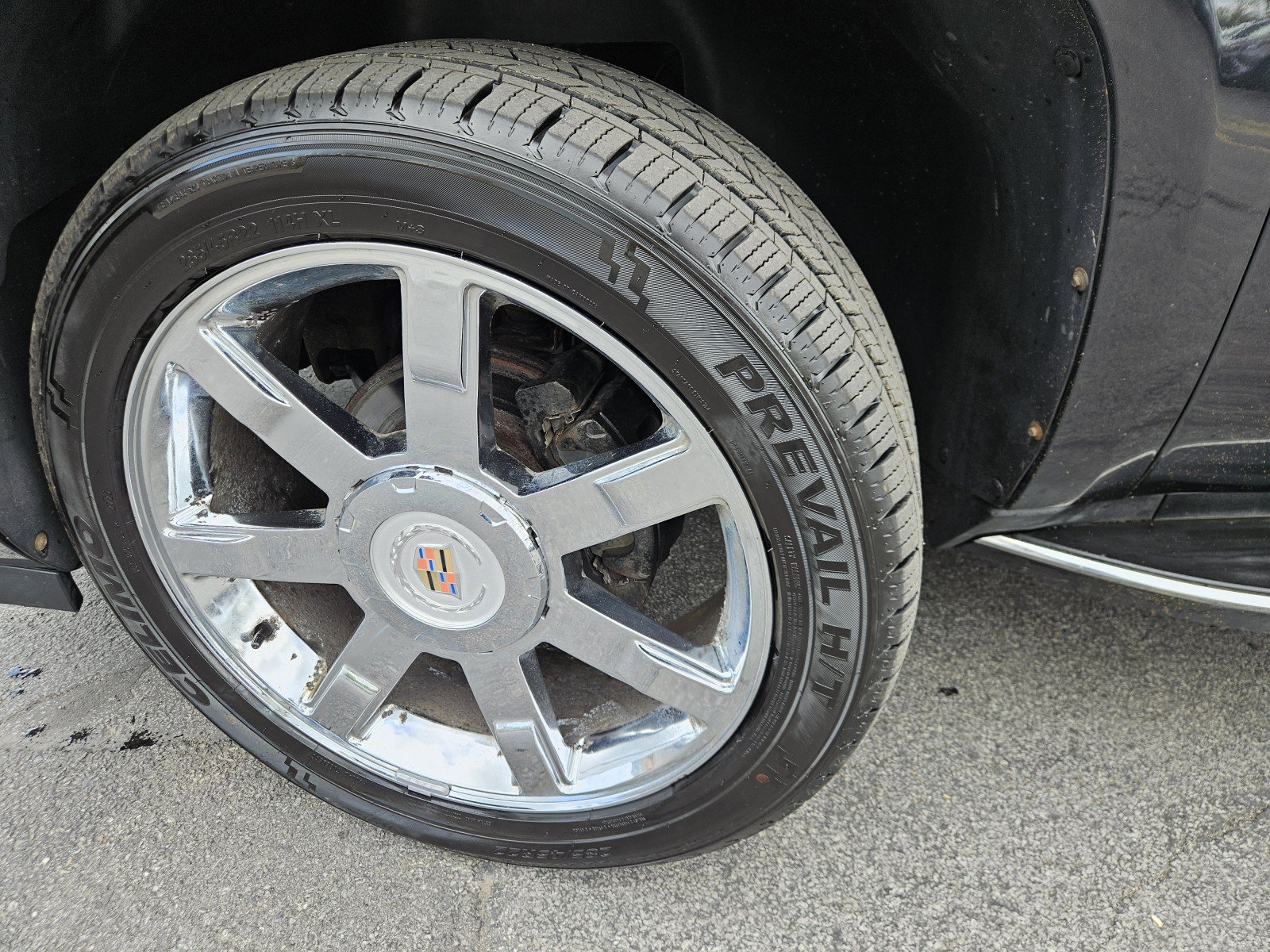 Used 2013 Cadillac Escalade ESV Luxury AWD/4WD image 30