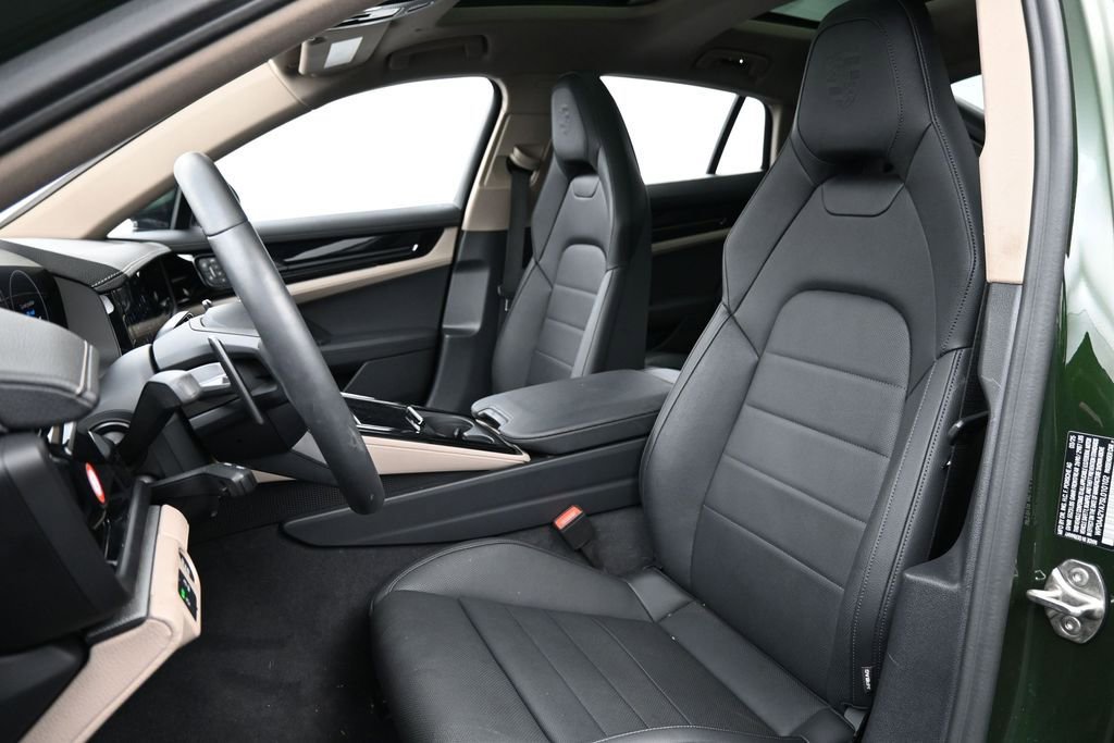 Certified 2025 Porsche Panamera RWD image 5