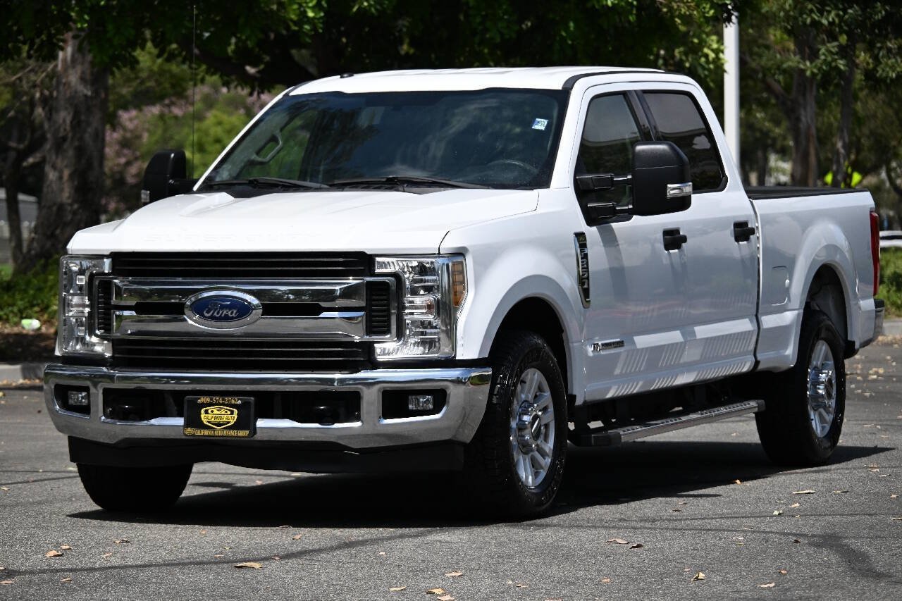 Used 2018 Ford F350 XLT w/ XLT Value Package RWD image 1