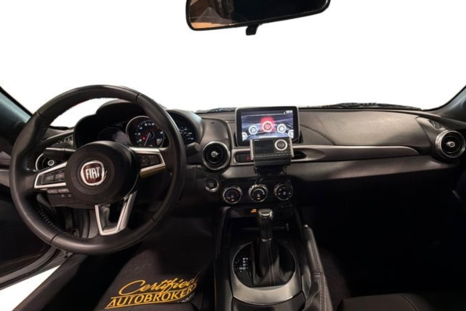 Used 2017 FIAT 124 Spider Classica RWD image 33