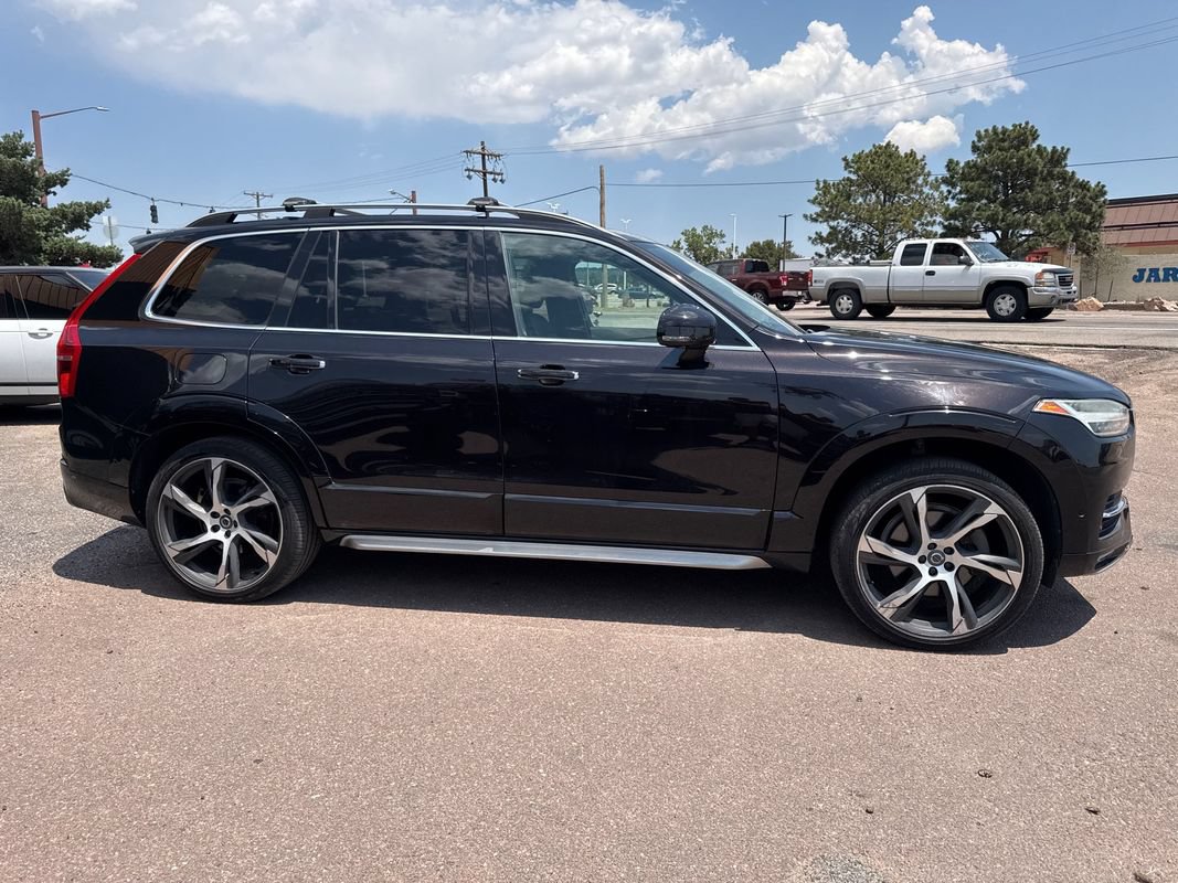 Used 2016 Volvo XC90 T6 Momentum w/ Momentum Plus Package AWD/4WD image 7