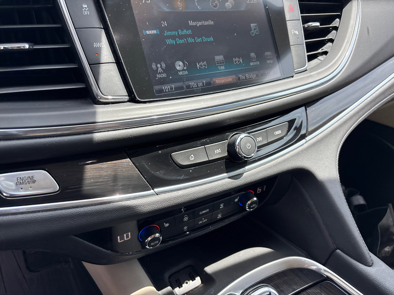 Used 2019 Buick Enclave Essence AWD/4WD image 21