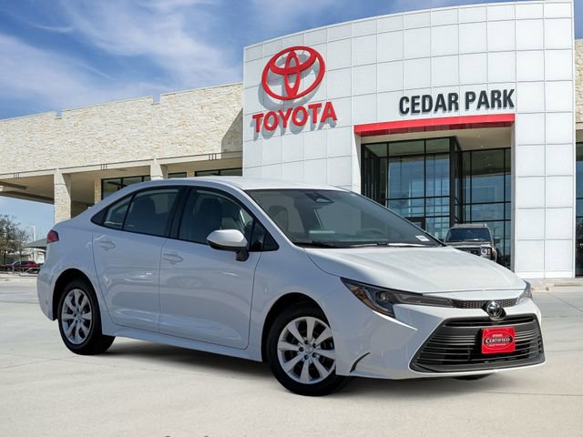 Used 2025 Toyota Corolla LE FWD image 1