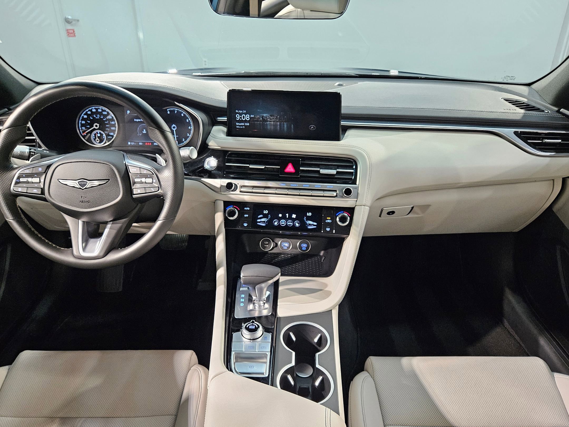 Used 2025 Genesis G70 2.5T RWD image 10