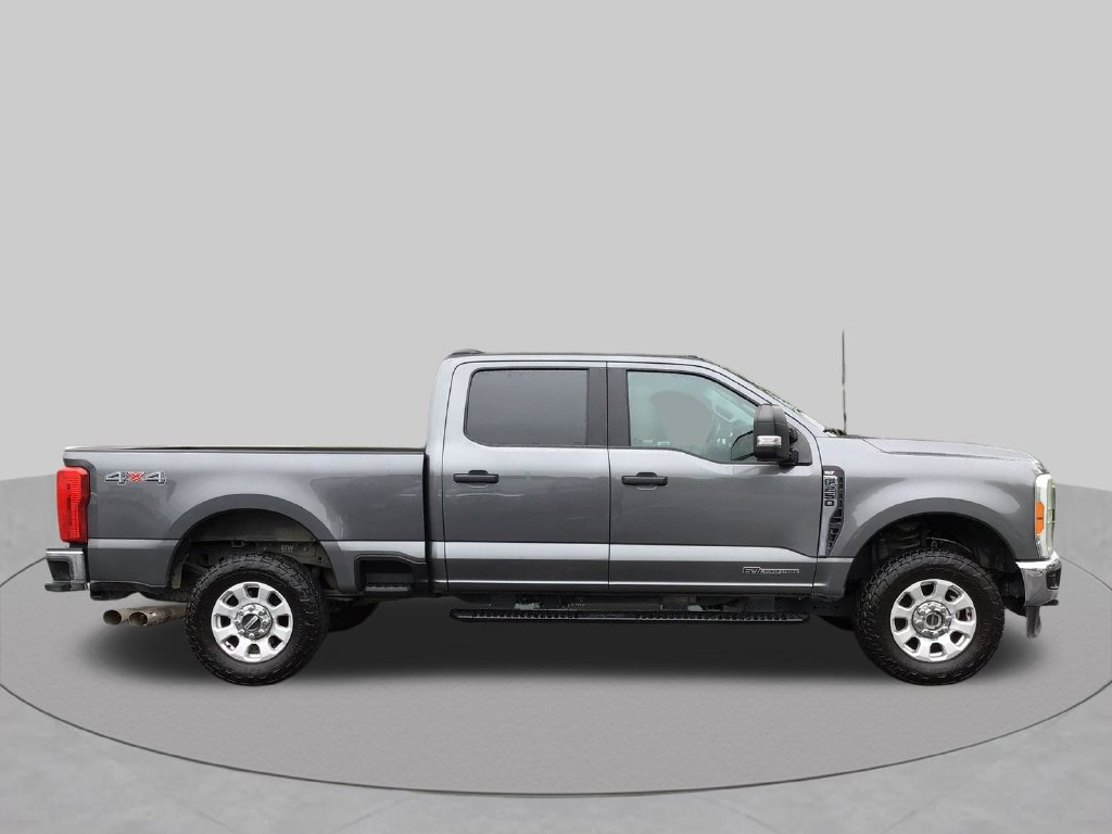 Used 2023 Ford F250 XLT AWD/4WD image 5